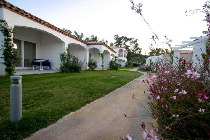 LIMONE BEACH VILLAGE | Castiadas