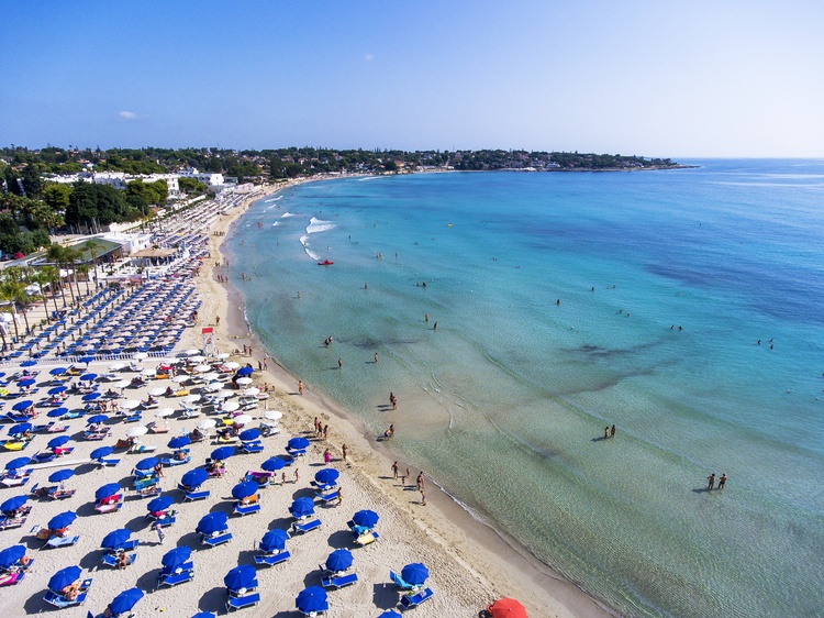 FUTURA CLUB SPIAGGE BIANCHE | Fontane Bianche 