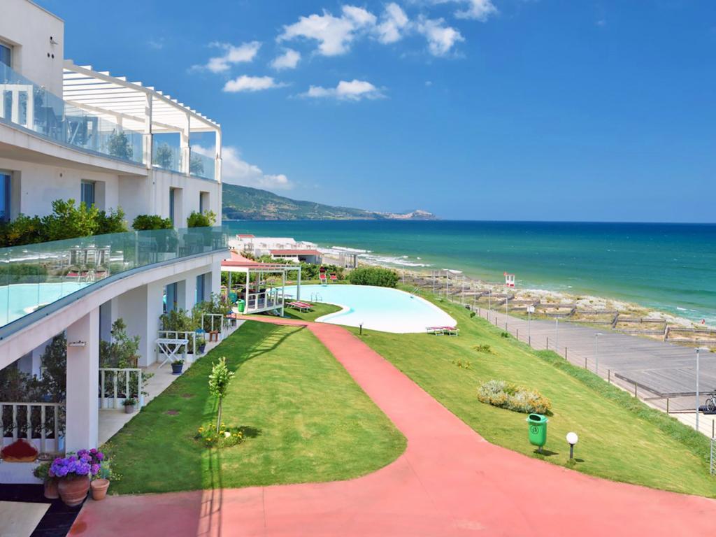 CASTELDORIA BEACH RESORT | Valledoria