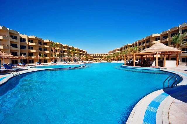 AMWAJ BLUE BEACH RESORT & SPA