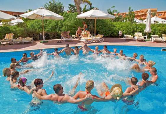 AA AMWAJ MAIN BUILDING RESORT