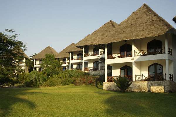 BLUEBAY BEACH CLUB BLUEBAY BEACH CLUB