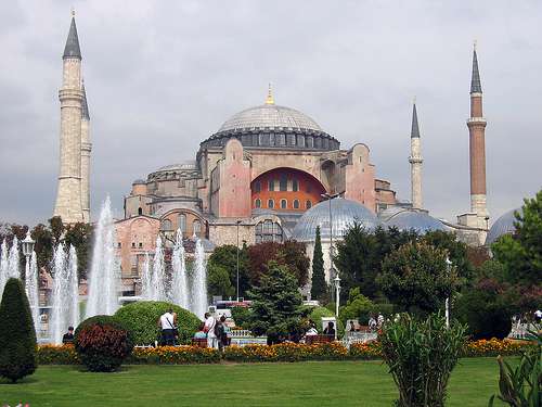 DEDEMAN ISTANBUL HOTEL o similare DEDEMAN ISTANBUL HOTEL o similare