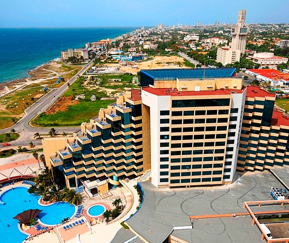 ASTON PANORAMA | Havana