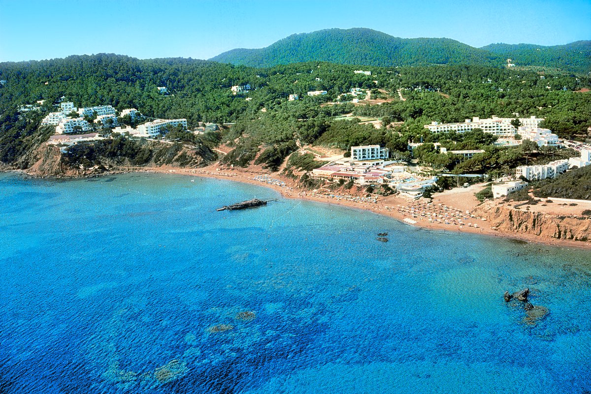 INVISA HOTEL CLUB CALA BLANCA | Ibiza