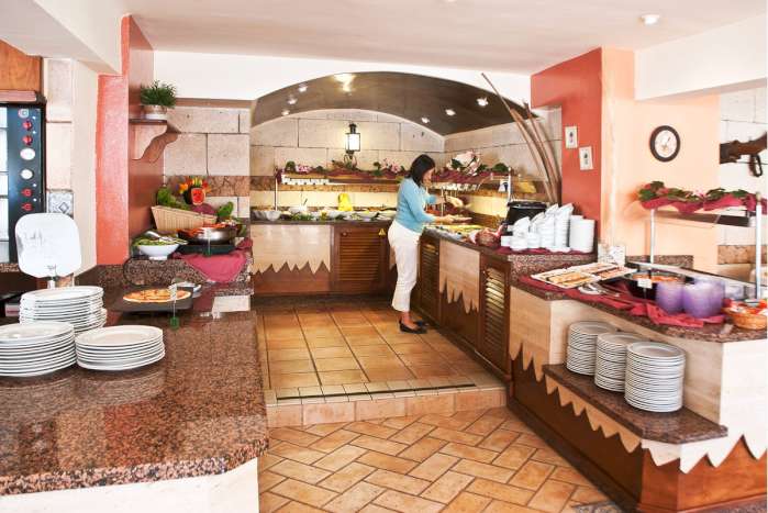 HOTEL E APPARTAMENTI HOVIMA JARDIN CALETA | Tenerife