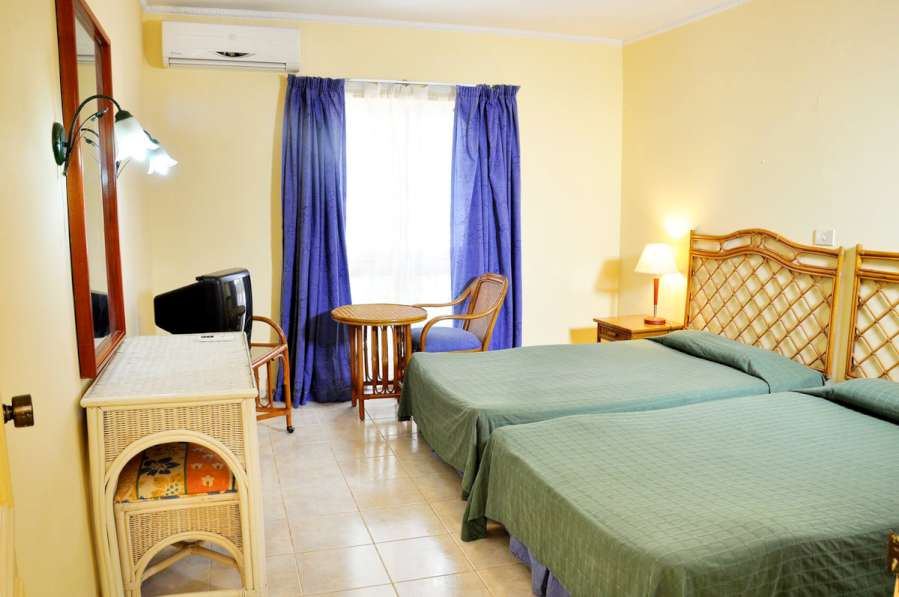 HOTEL COMODORO | Havana