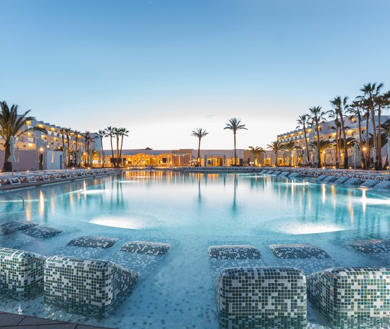 GRAND PALLADIUM RESORT & SPA, PALACE IBIZA E WHITE ISLAND - GRAND PALLADIUM WHITE ISLAND | Ibiza