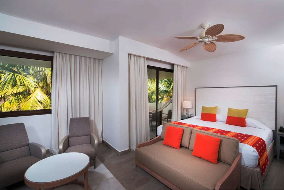CATALONIA B\U00E1VARO BEACH GOLF & CASINO RESORT | Punta Cana