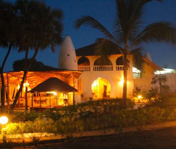 ANGEL'S BAY KITE & BEACH SPORT RESORT | Mambrui