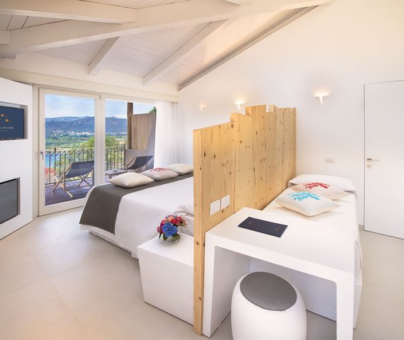 CHIA LAGUNA - HOTEL BAIA | Chia