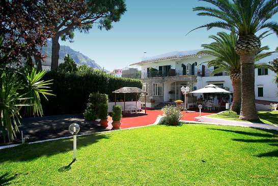 Offerta a solo 272 per Viaggi in Hotel Viaggi Last Minute in Hotel a solo 272