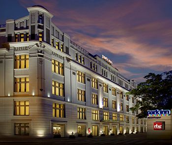 PARK INN HOTEL o similare