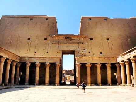 CROCIERA SUL NILO RADAMIS DA LUXOR 5 Stelle