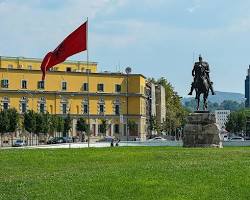 Viaggi e vacanze Tirana